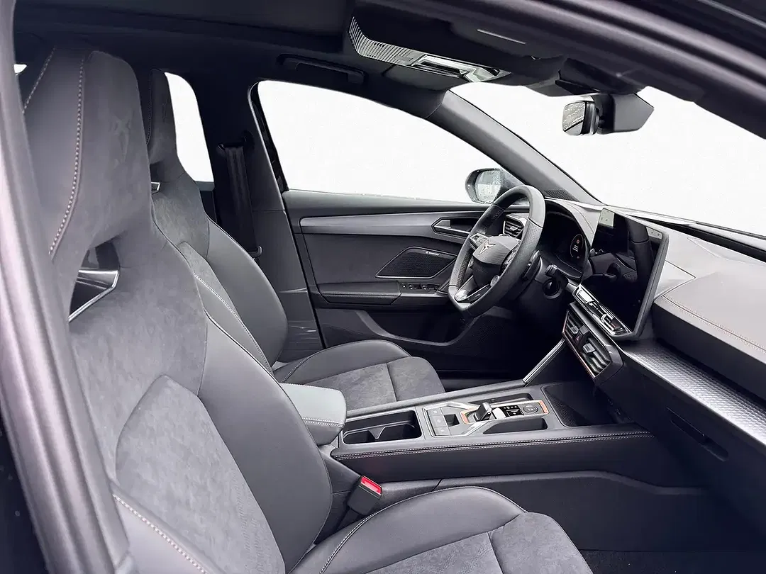CUPRA Leon 2.0 TSI DSG 4Drive VZ - Thumbnail 6
