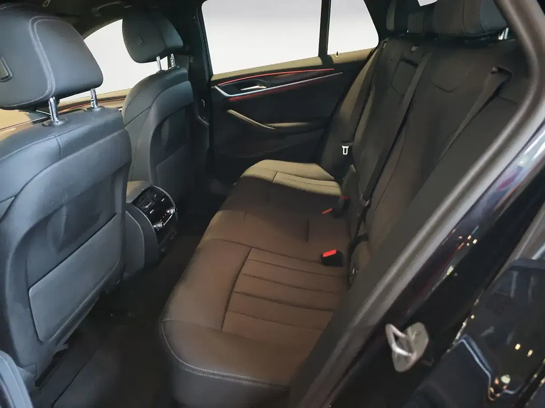 BMW 520 AUT Touring M Sport Business - Thumbnail 13