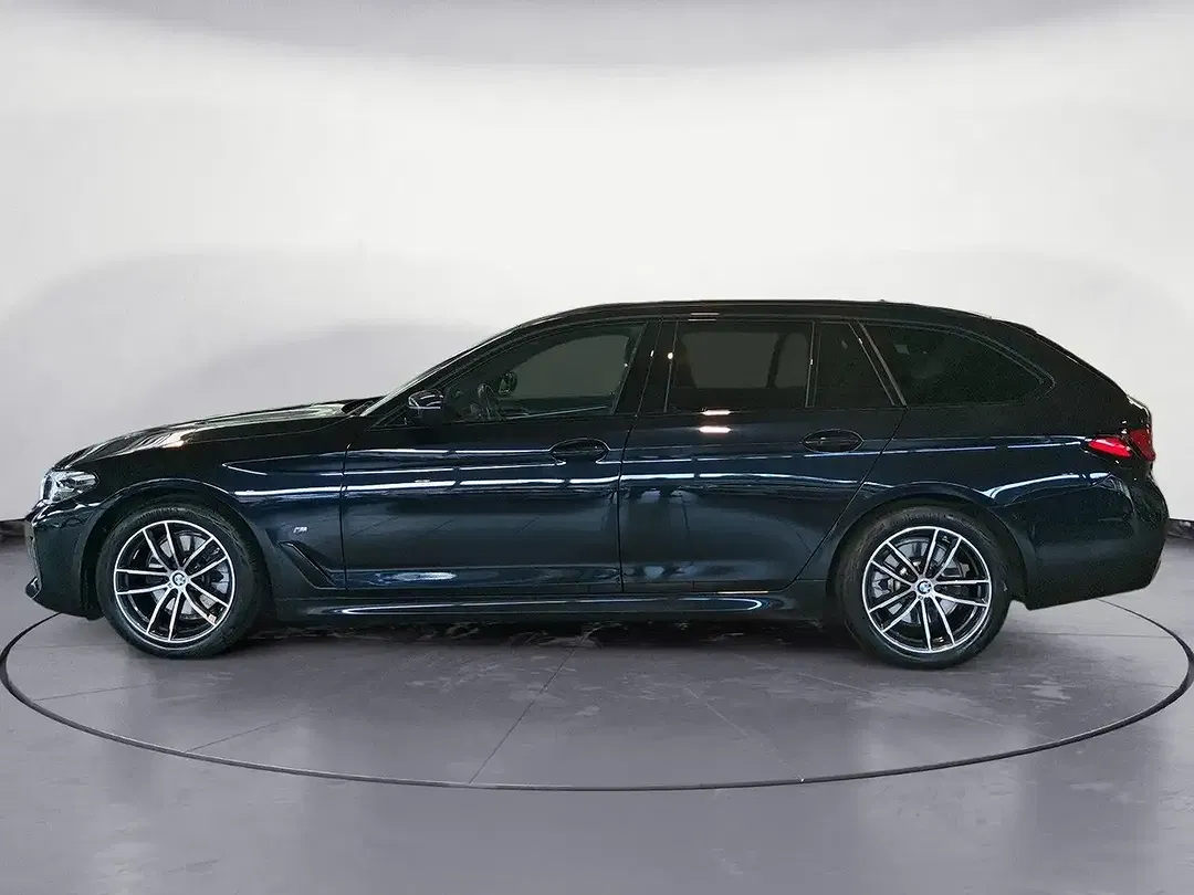 BMW 520 AUT Touring M Sport Business - Thumbnail 2
