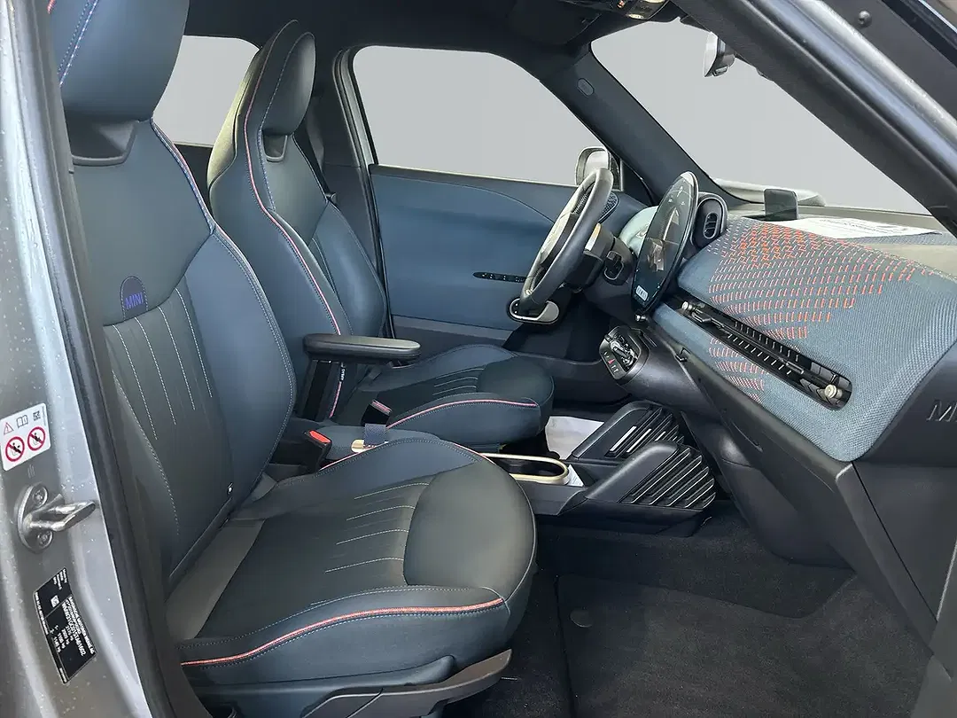 MINI Aceman E Favoured Trim - Thumbnail 11