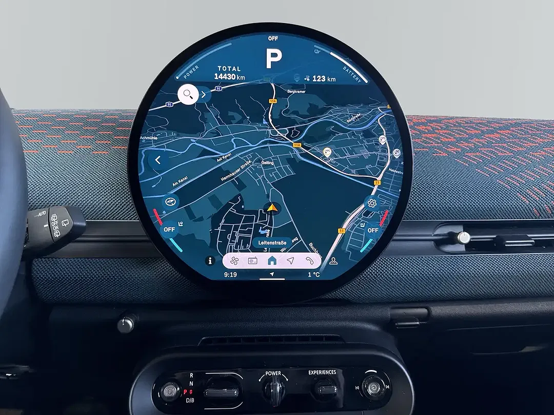 MINI Aceman E Favoured Trim - Thumbnail 14