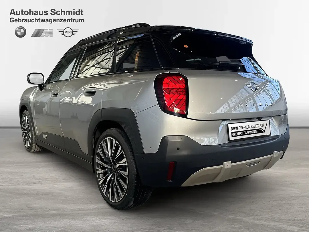 MINI Aceman E Favoured Trim - Thumbnail 3