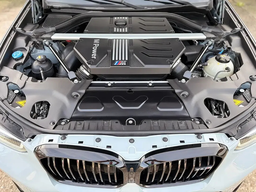 BMW X4 M Competition - Thumbnail 10