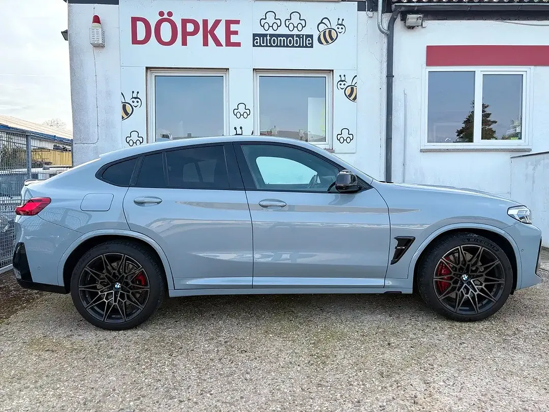 BMW X4 M Competition - Thumbnail 5