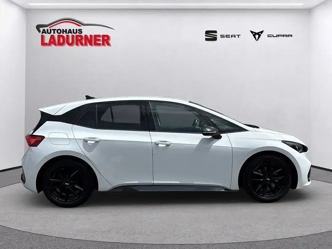 CUPRA Born - Thumbnail 5