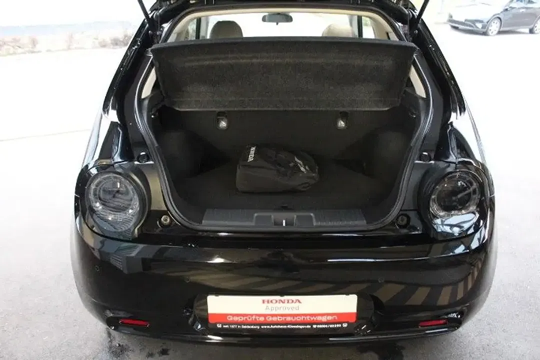 Honda E - Thumbnail 8