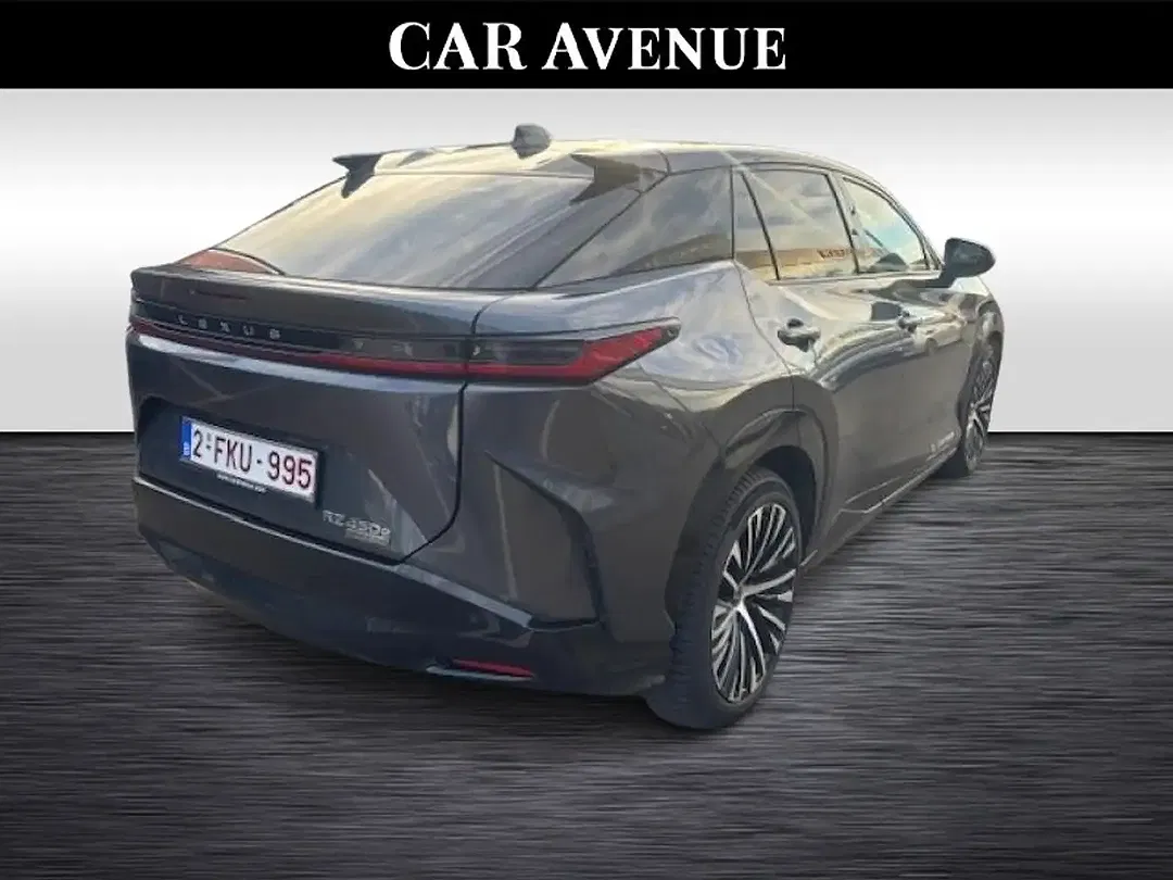 Lexus RZ - Thumbnail 4
