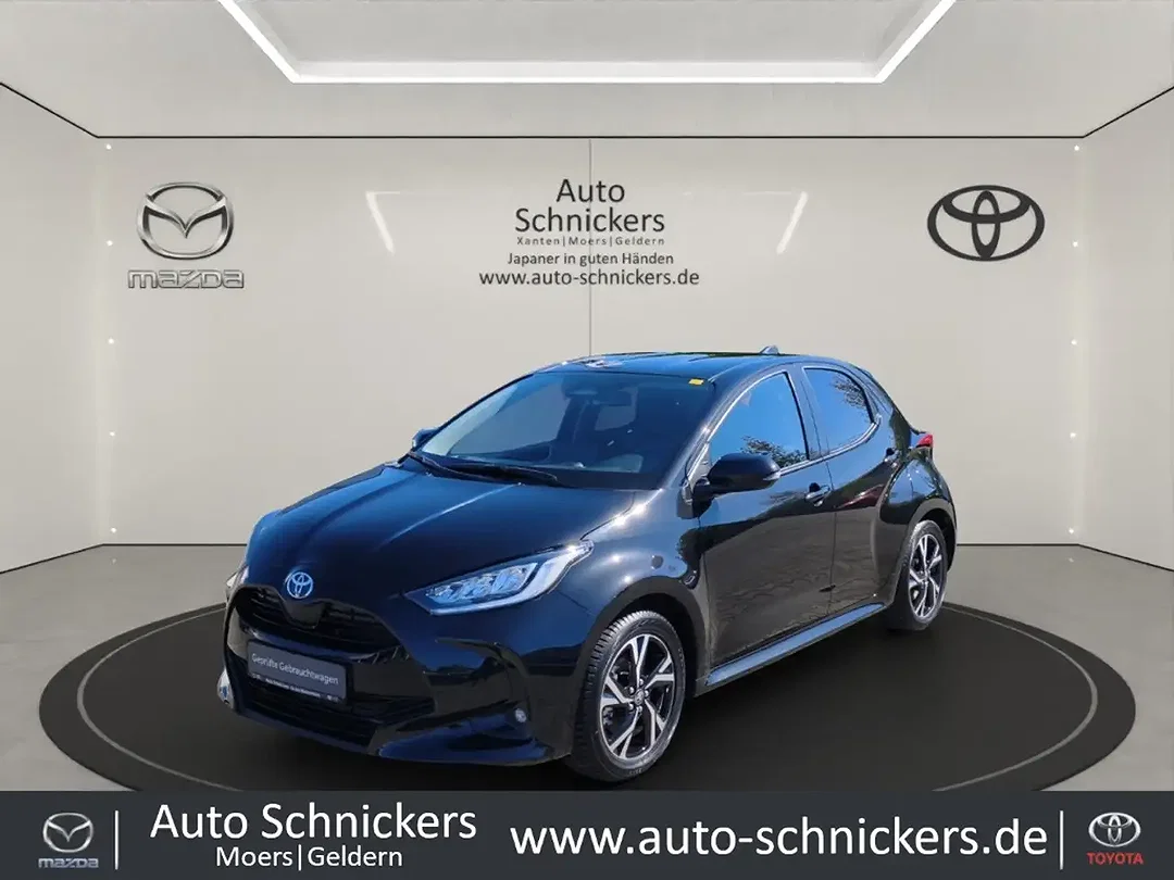 Toyota Yaris Hybrid Teamplayer - Afbeelding 1