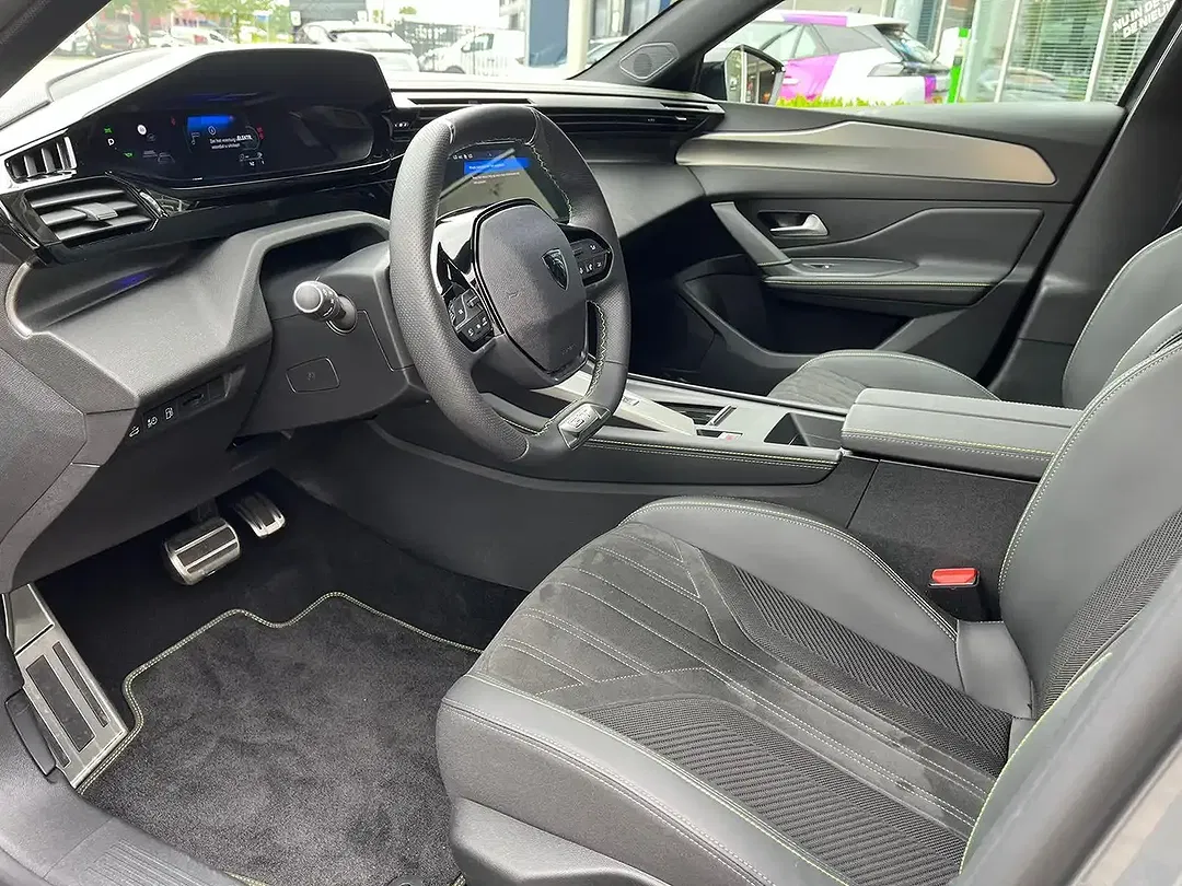 Peugeot 408 145 e-DSC6 Hybrid GT - Thumbnail 8