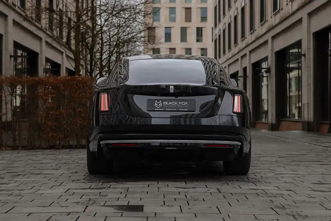 Rolls-Royce Spectre - Thumbnail 6