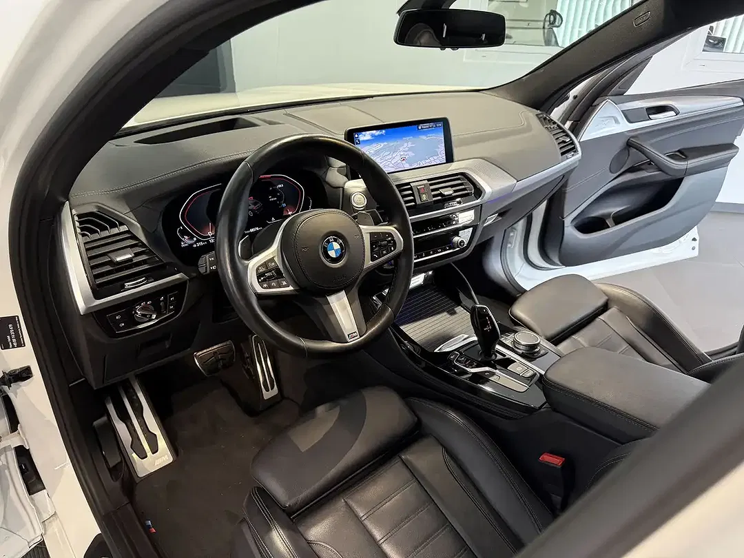 BMW X4 M - Thumbnail 6