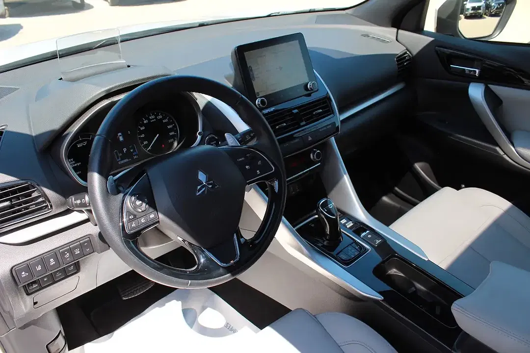Mitsubishi Eclipse Cross 2.4 4WD Top - Thumbnail 12