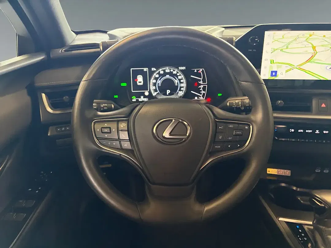 Lexus UX 250h Executive - Thumbnail 12