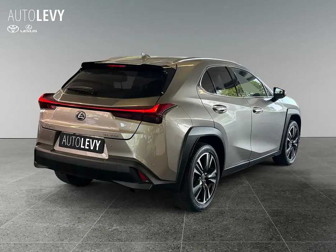 Lexus UX 250h Executive - Thumbnail 5