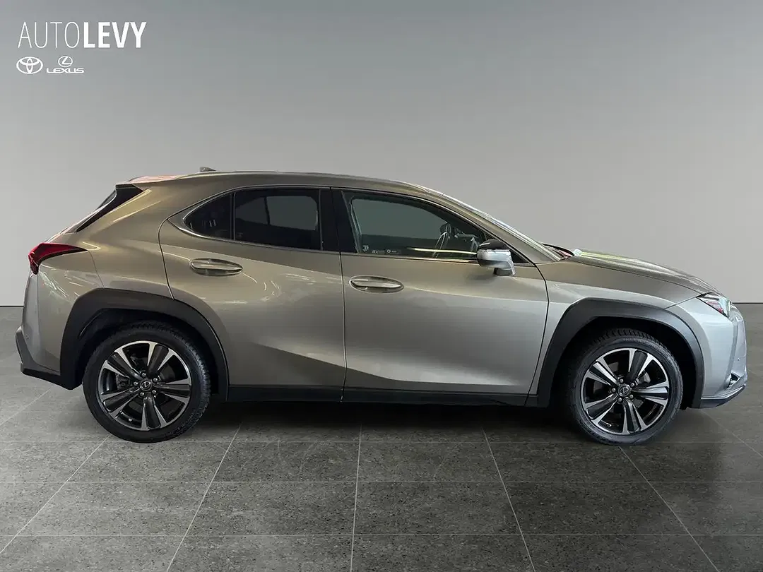 Lexus UX 250h Executive - Thumbnail 6
