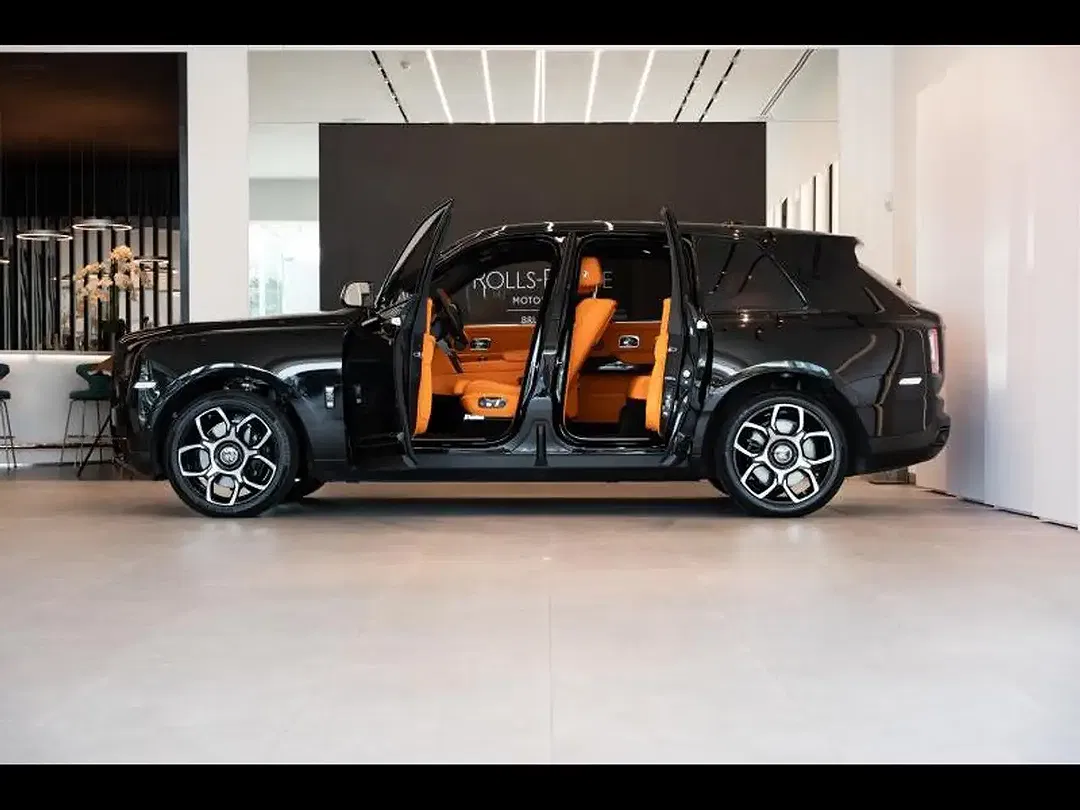 Rolls-Royce Cullinan Black Badge - Thumbnail 11