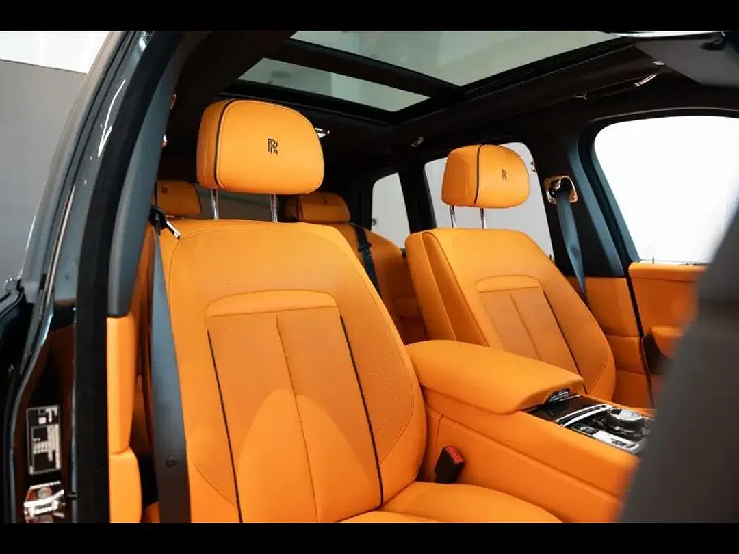 Rolls-Royce Cullinan Black Badge - foto 15