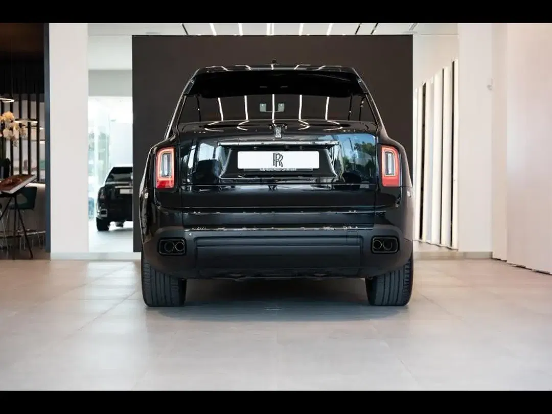 Rolls-Royce Cullinan Black Badge - Thumbnail 4