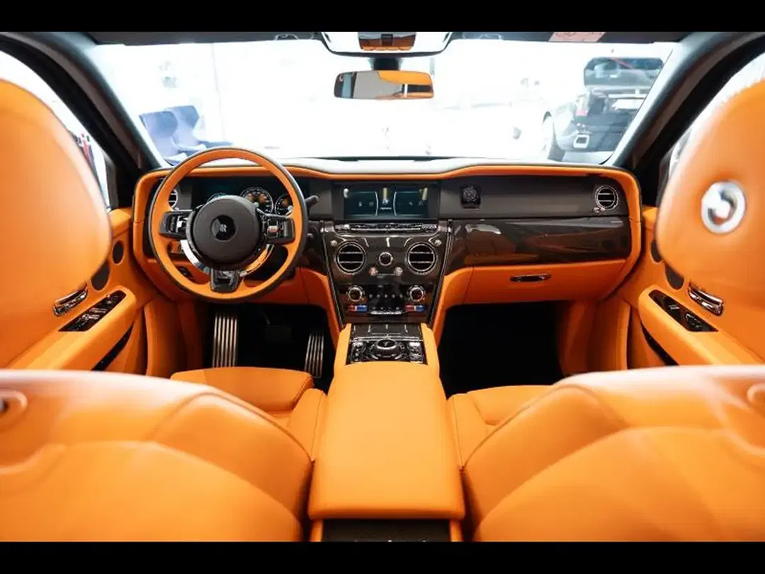 Rolls-Royce Cullinan Black Badge - Thumbnail 7
