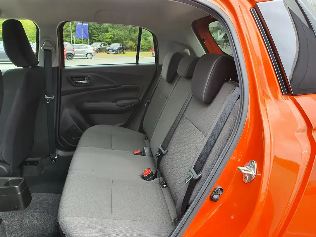 Suzuki Swift Hybrid 1.2 Dualjet Comfort - Thumbnail 13