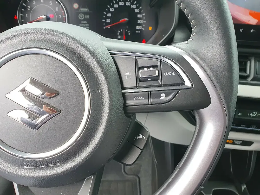 Suzuki Swift Hybrid 1.2 Dualjet Comfort - Thumbnail 22