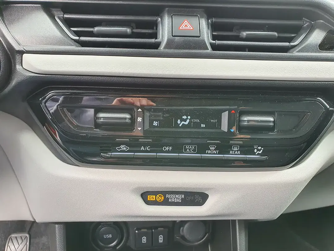 Suzuki Swift Hybrid 1.2 Dualjet Comfort - Thumbnail 25