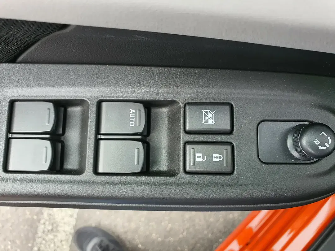 Suzuki Swift Hybrid 1.2 Dualjet Comfort - Thumbnail 29
