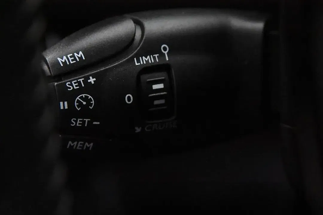 Peugeot 2008 Allure - Thumbnail 13
