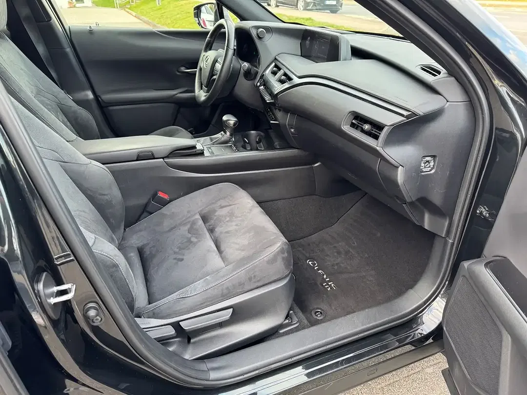 Lexus UX 250h Executive Line - Thumbnail 10