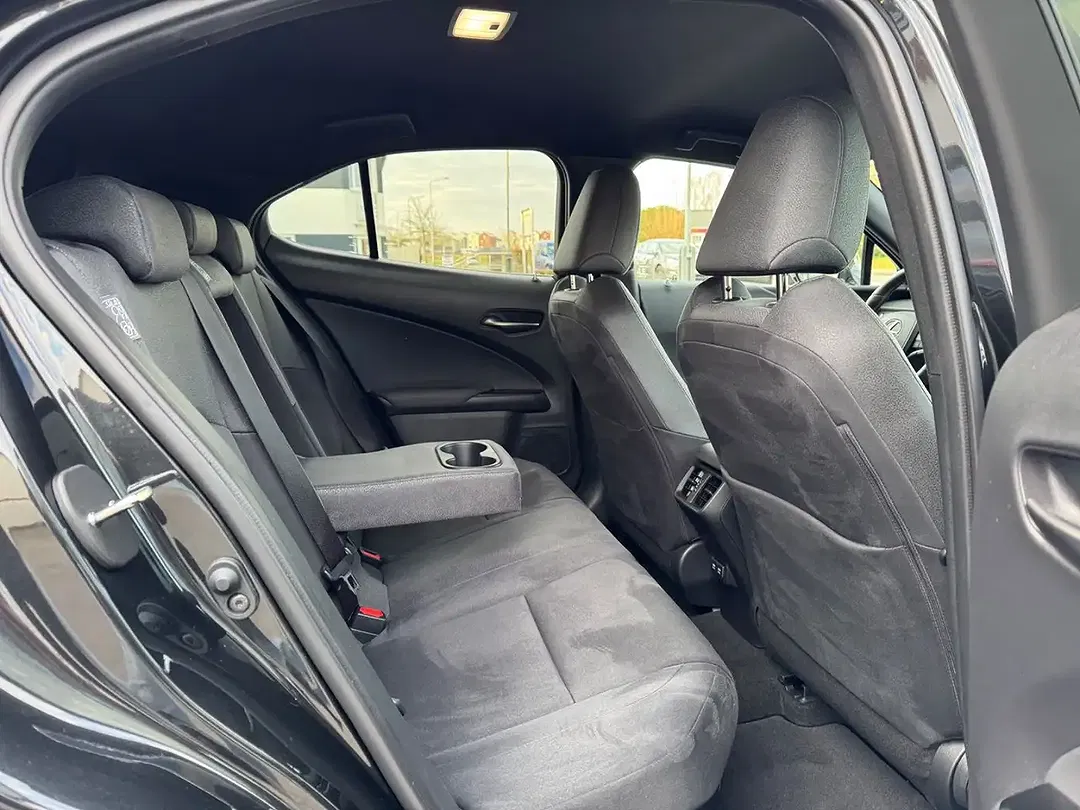 Lexus UX 250h Executive Line - Thumbnail 11