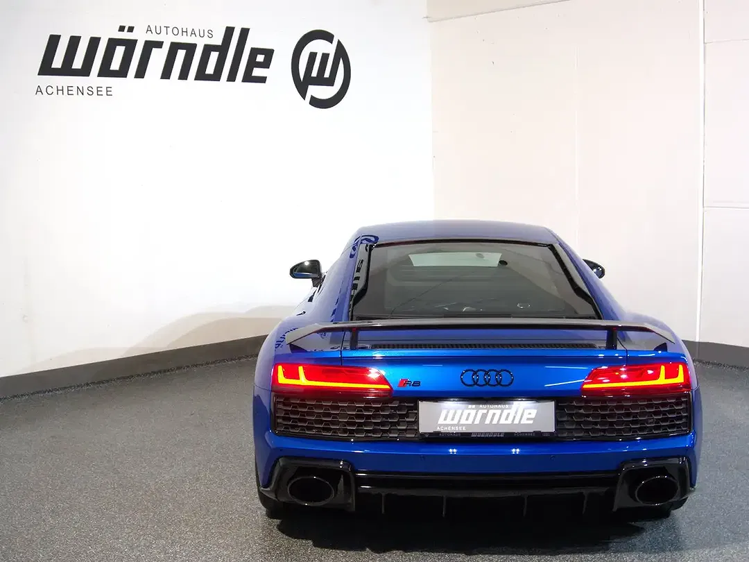 Audi R8 V10 quattro performance - Thumbnail 4