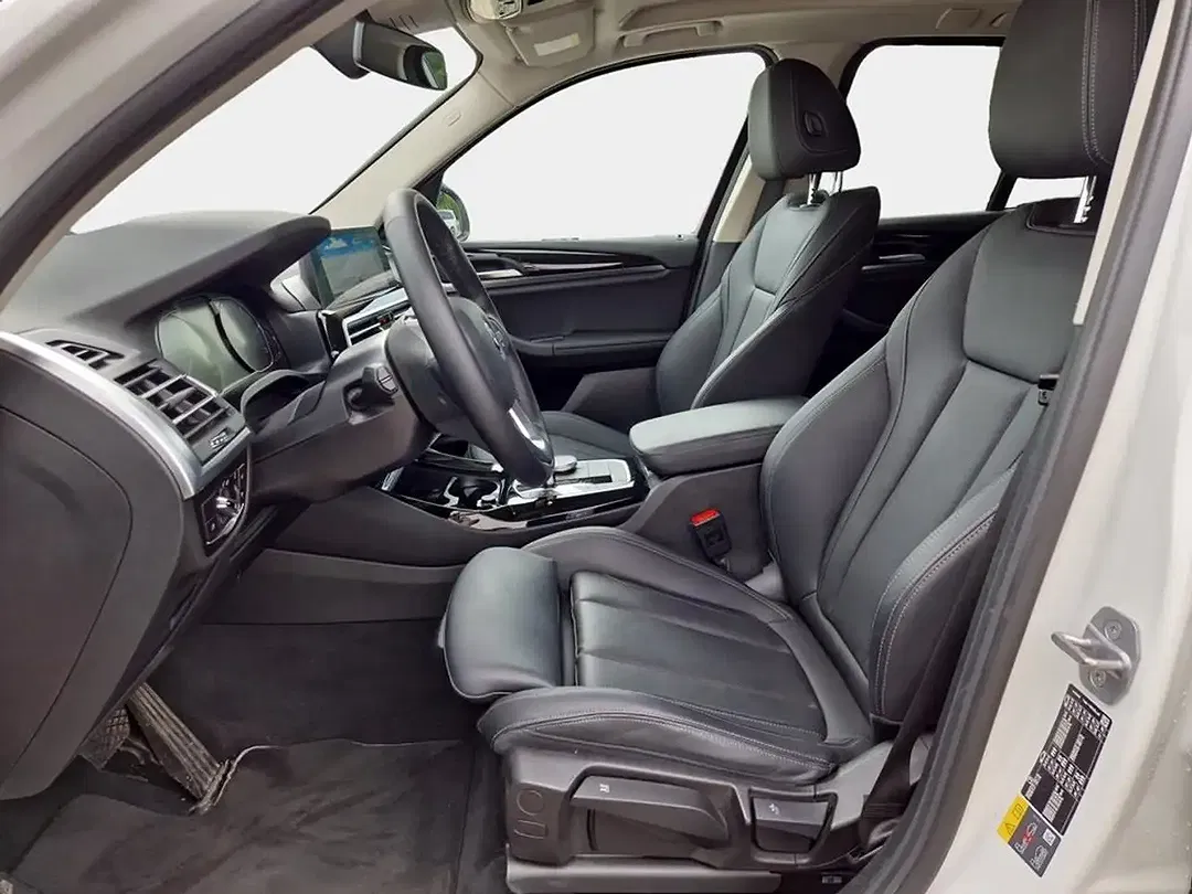BMW X3 - Thumbnail 9