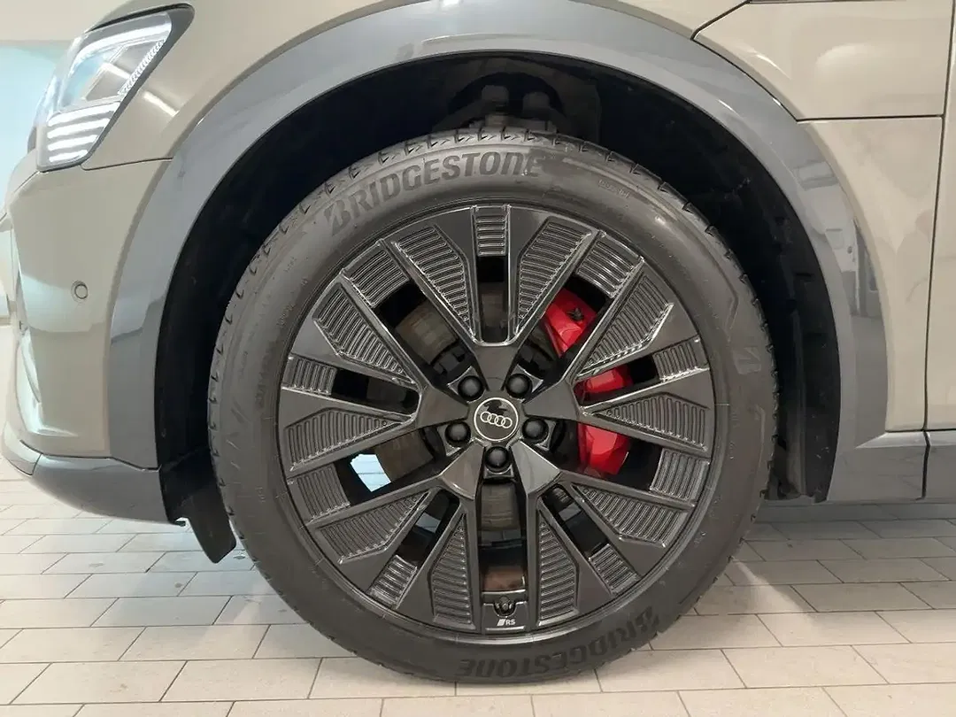 Audi Q8 e-tron 55 quattro advanced - foto 12