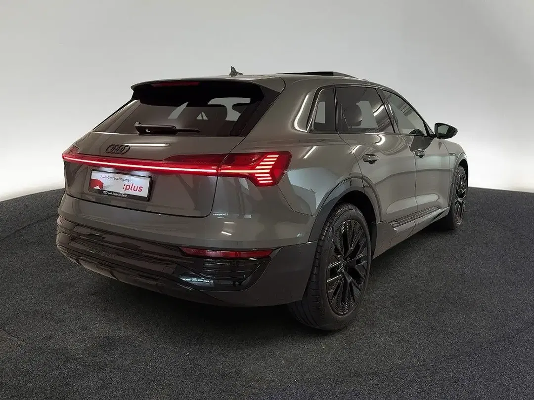Audi Q8 e-tron 55 quattro advanced - Thumbnail 3