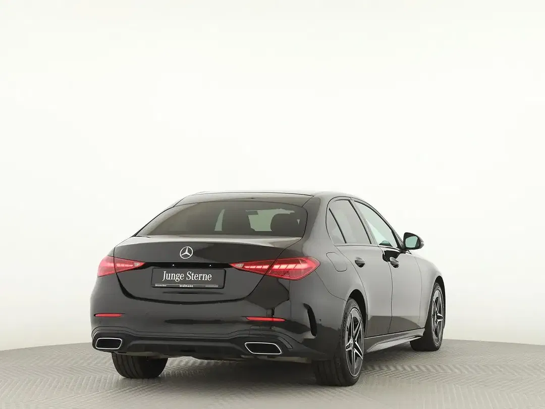 Mercedes-Benz C 300 4MATIC AMG Line - Thumbnail 2