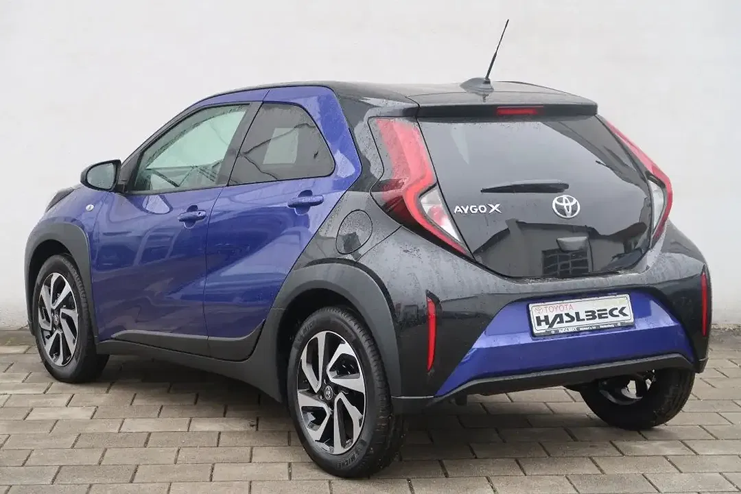 Toyota Aygo X CVT Teamplayer - Thumbnail 3