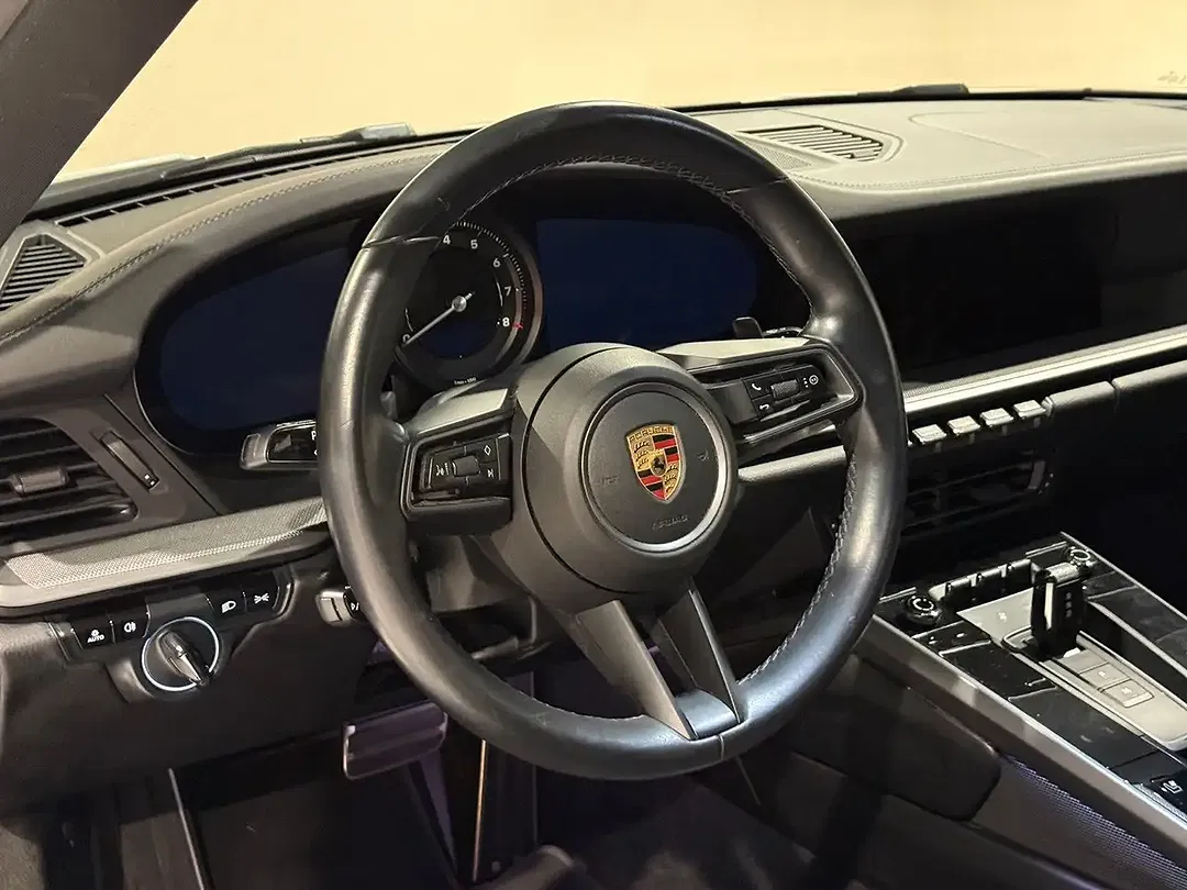 Porsche 911 Carrera - Thumbnail 13