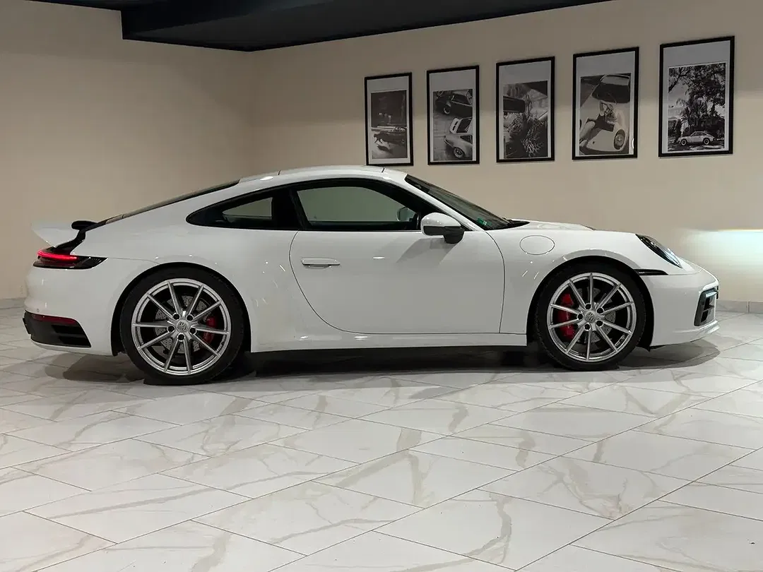 Porsche 911 Carrera - Thumbnail 7