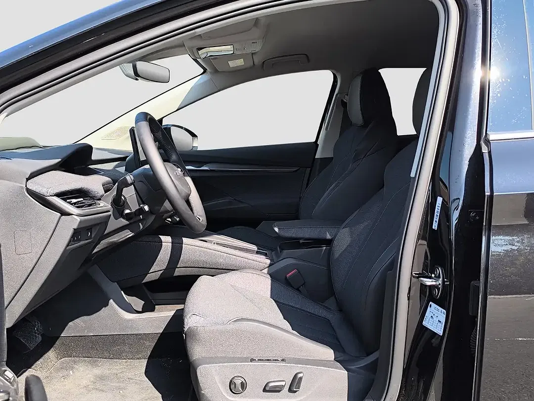 Skoda Elroq 85 Loft - Thumbnail 13
