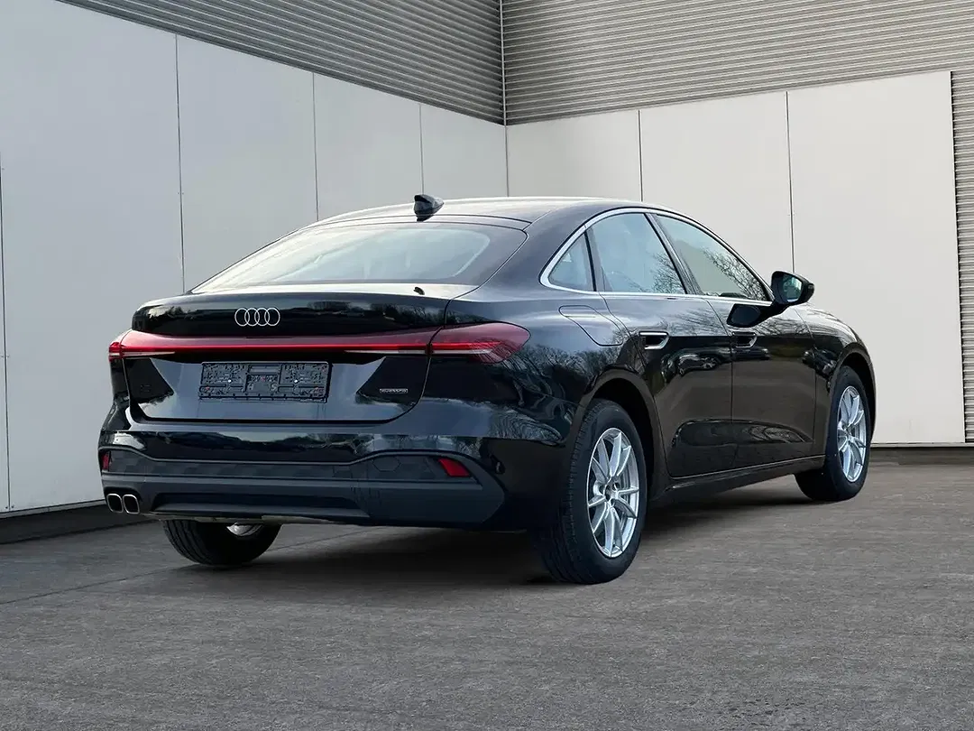 Audi A5 TDI quattro Base - Thumbnail 3