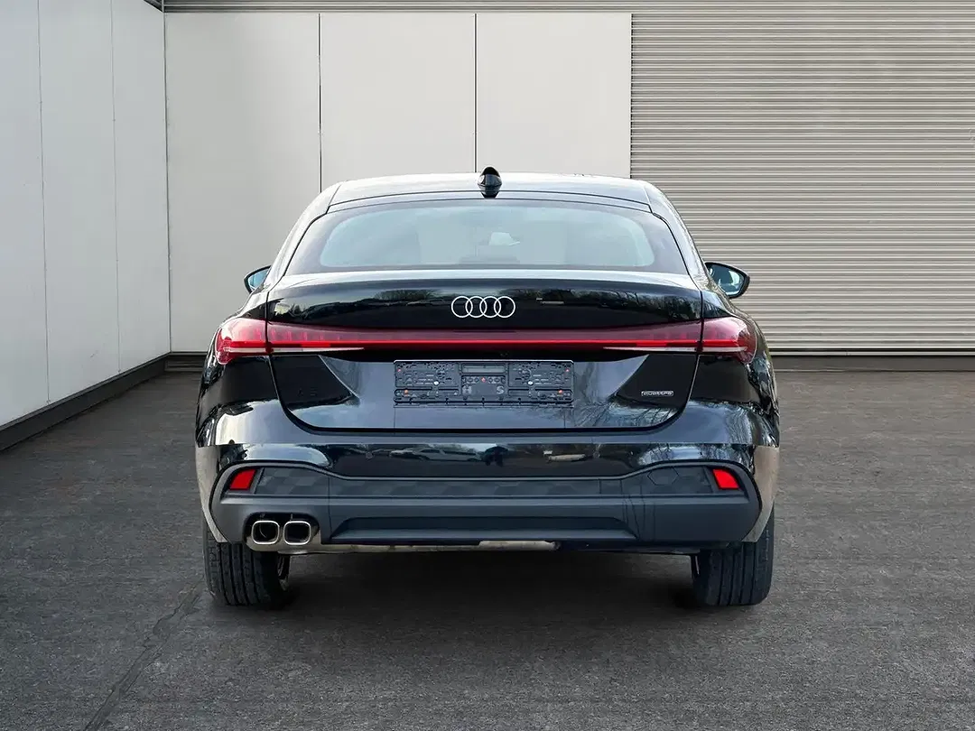 Audi A5 TDI quattro Base - Thumbnail 4