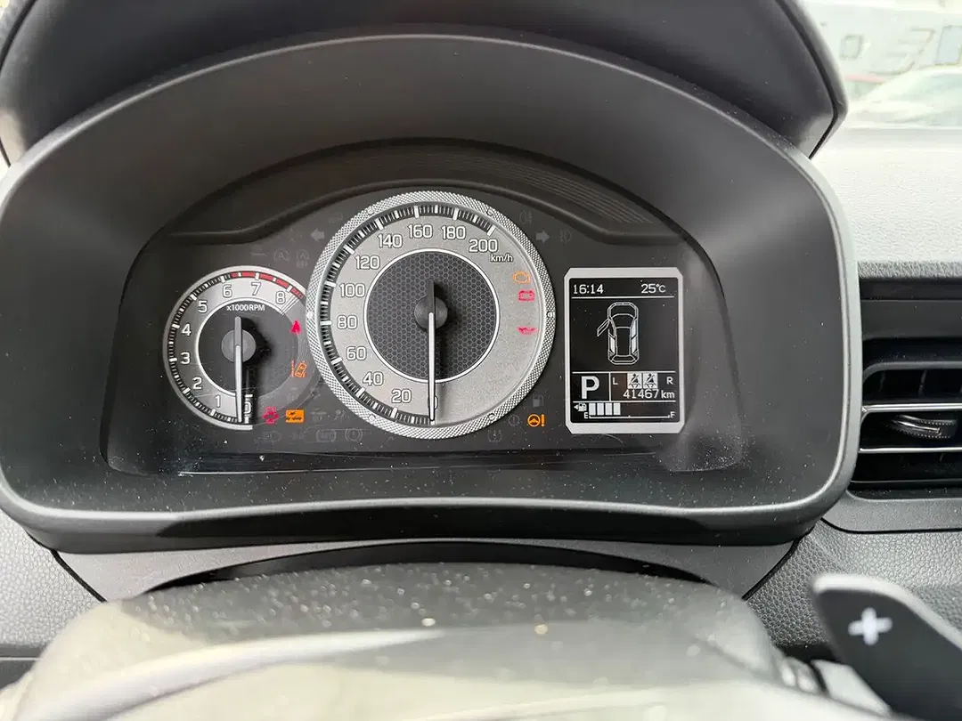 Suzuki Ignis CVT AUT Comfort+ - Thumbnail 9
