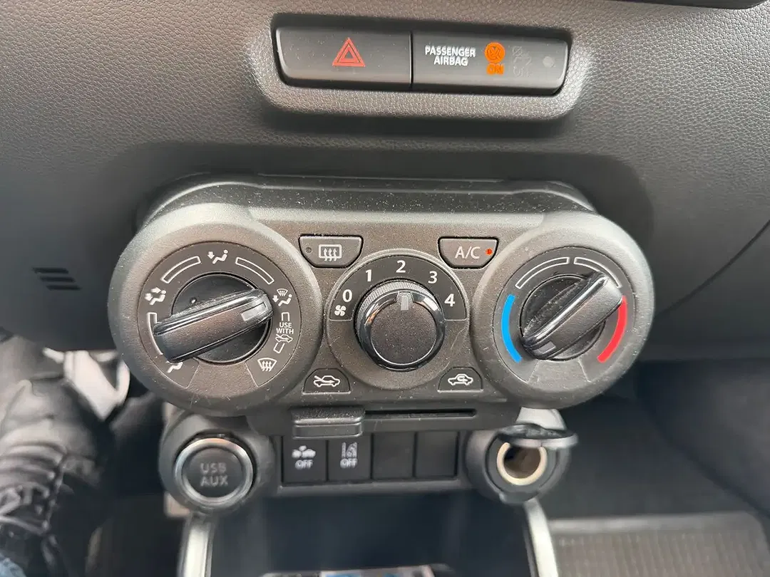 Suzuki Ignis CVT AUT Comfort+ - Thumbnail 13