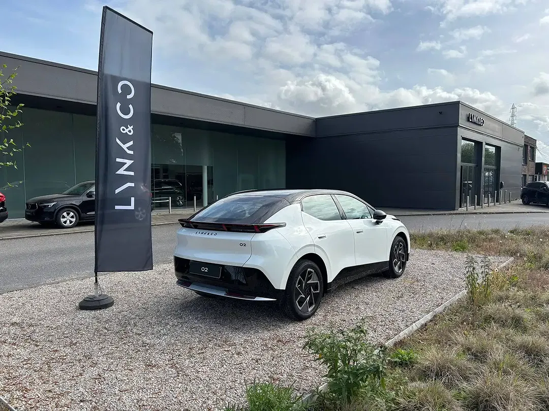 Lynk & Co 02 - Thumbnail 3