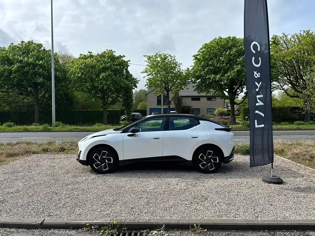 Lynk & Co 02 - Thumbnail 7
