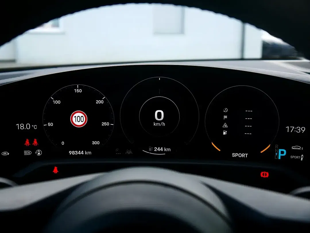 Porsche Taycan Plus - foto 15