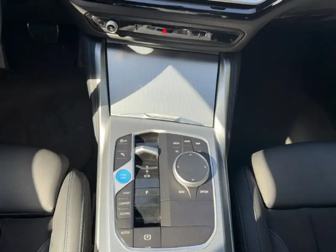 BMW i4 eDrive Gran Coupe - Thumbnail 11