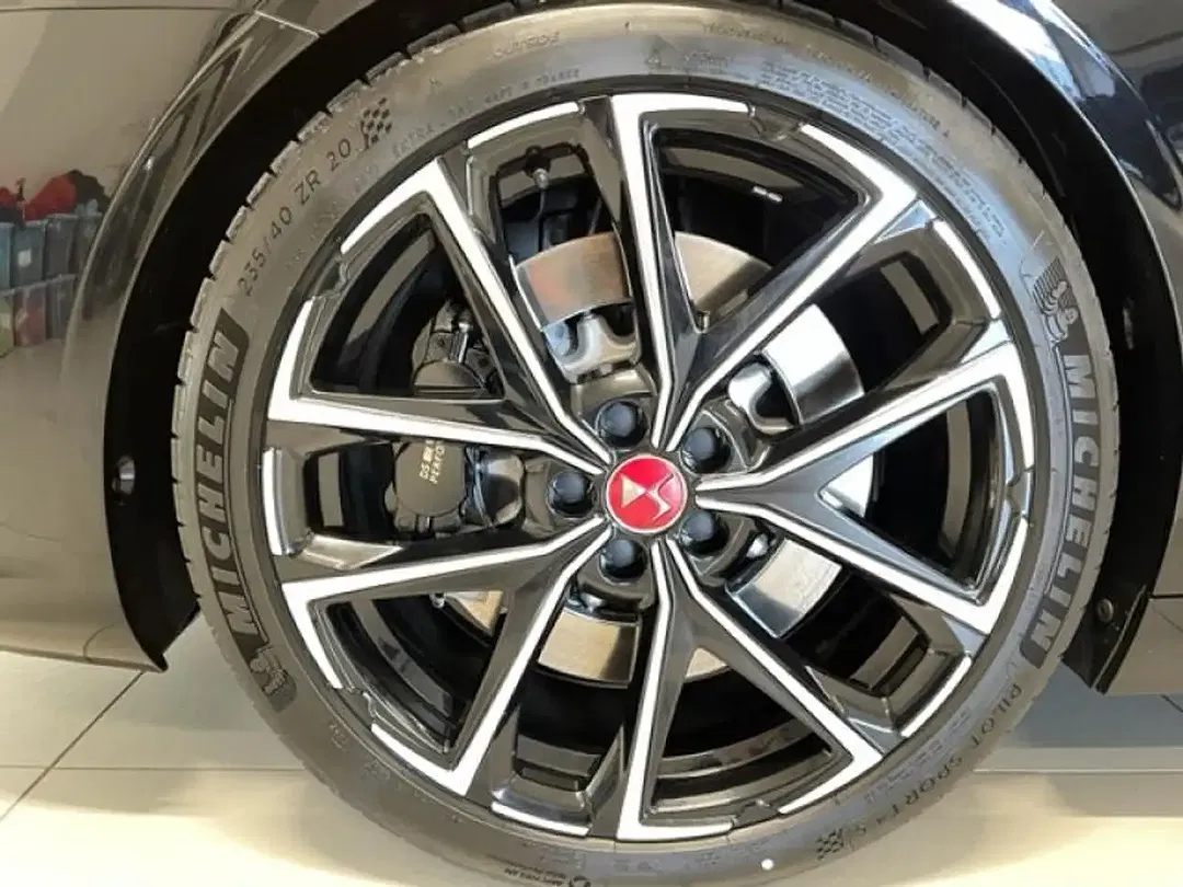 DS Automobiles DS 9 - Thumbnail 8