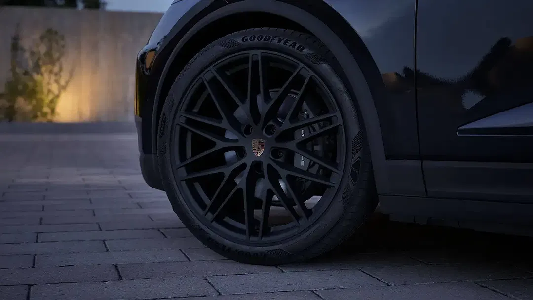 Porsche Macan 4 Sport Chrono - Thumbnail 12