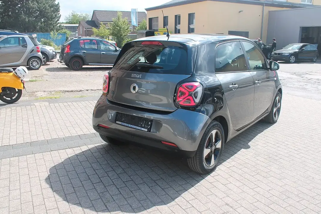 smart forFour - Thumbnail 12